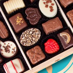 Czekoladki na prezent Decor Trio Light Super Babcia - MountBlanc - 4