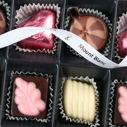 Czekoladki Premium White Mini z okazji Pierwszej Komunii Świętej dla dziewczynki - MountBlanc - 4