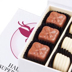 Czekoladki z okazji Dnia Babci Finesse White no.2 Super Babcia z Twoim imieniem - MountBlanc - 4