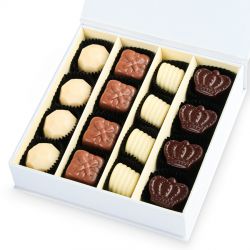 Bombonierka dla babci Finesse White no.3 Super Babcia z Twoim imieniem - MountBlanc - 4