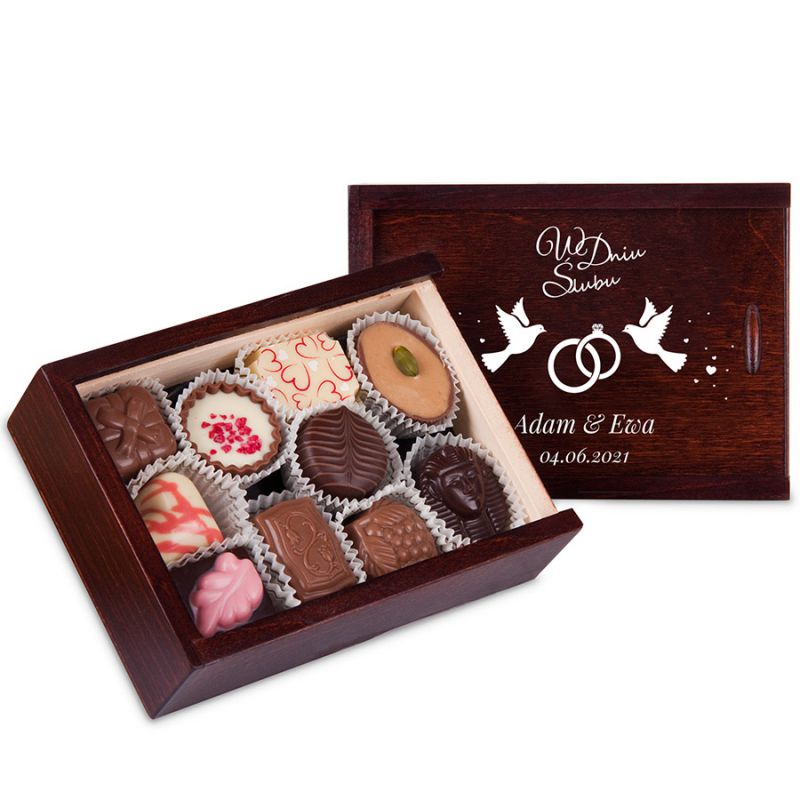 Czekoladowy upominek z okazji ślubu Smooth Dark z imionami Państwa Młodych - MountBlanc - 1