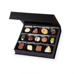 Czekoladki pod Choinkę Chocolate Box Medium Black z Twoim zdjęciem i życzeniami - MountBlanc - 3