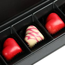 Czekoladki walentynkowe Chocolate Box Long Black Kocham Cię - MountBlanc - 4