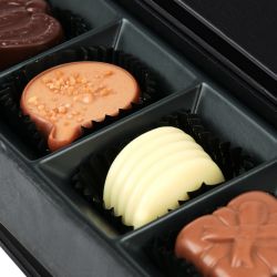 Czekoladowy upominek Chocolate Box Long Black - MountBlanc - 4