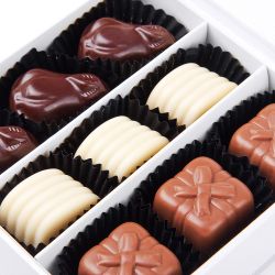 Czekoladki na imieniny Finesse White no.2 - MountBlanc - 3