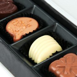 Czekoladki Chocolate Box Long Mini Słodkie życzenia z Twoimi logo