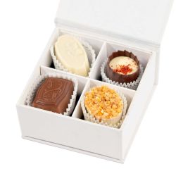 Bombonierka Finesse White no.1 z okazji I Komunii Świętej