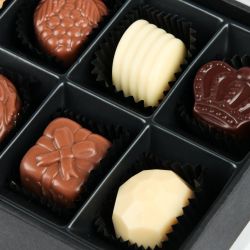 Praliny na Dzień Mamy Chocolate Box Mini White