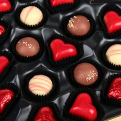 Czekoladki na Walentynki Sweet Heart White Maxi z Twoimi życzeniami - MountBlanc - 3