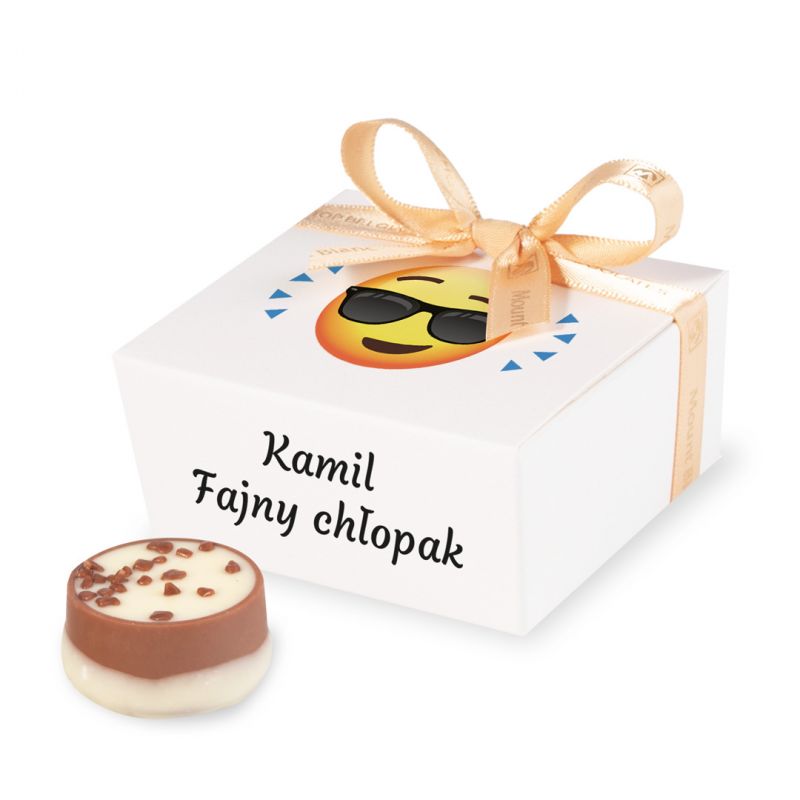 Czekoladki z imieniem Mini Ballotin White no.2 Fajny Chłopak Czekoladki z imieniem Mini Ballotin White no.2 Fajny Chłopak