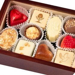 Czekoladowy upominek z okazji Pierwszej Komunii Świętej Smooth Dark - MountBlanc - 3